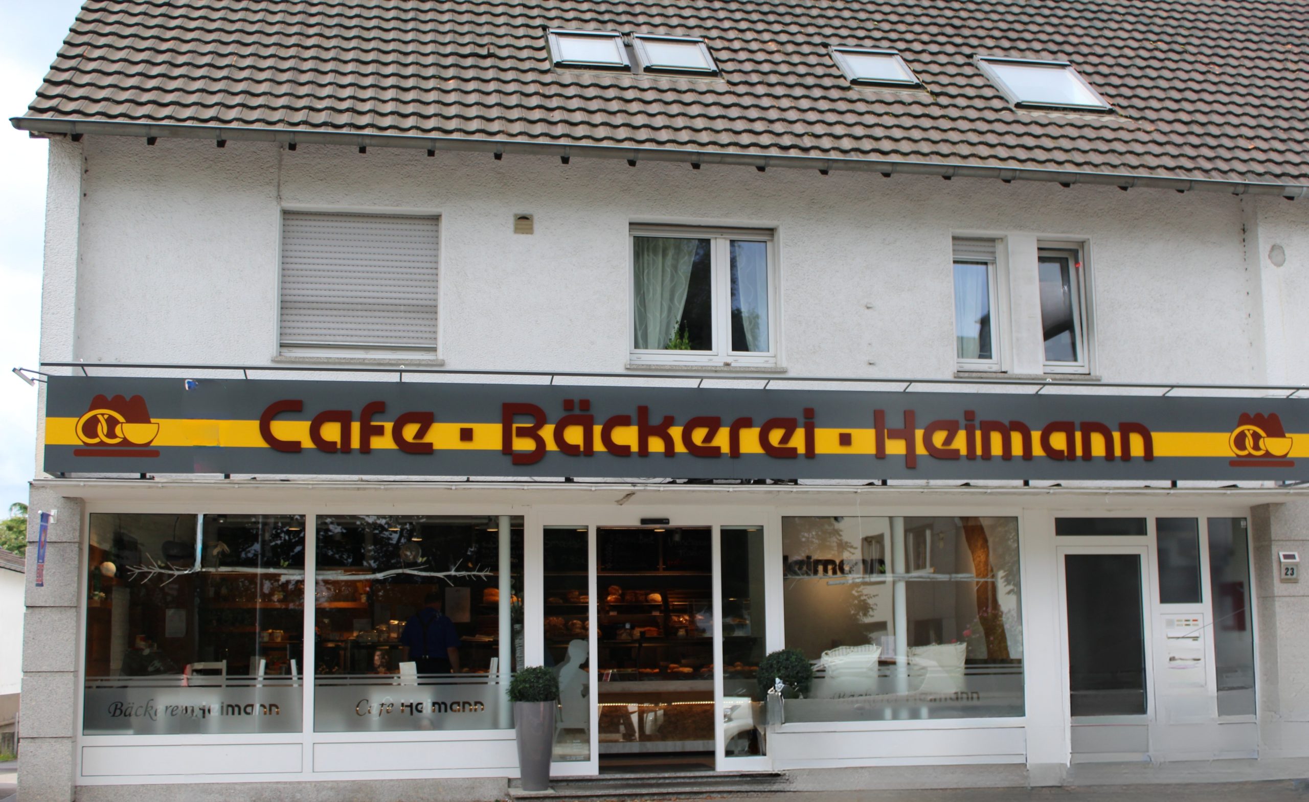 Außenansicht der Filiale Heiligenhaus